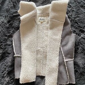 Hatley Girls Faux Fur Vest Size 7